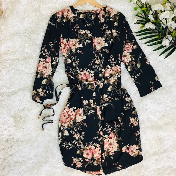 41 Hawthorn Dresses & Skirts - NEW! 41 Hawthorn Button Down Floral T Shirt Dress